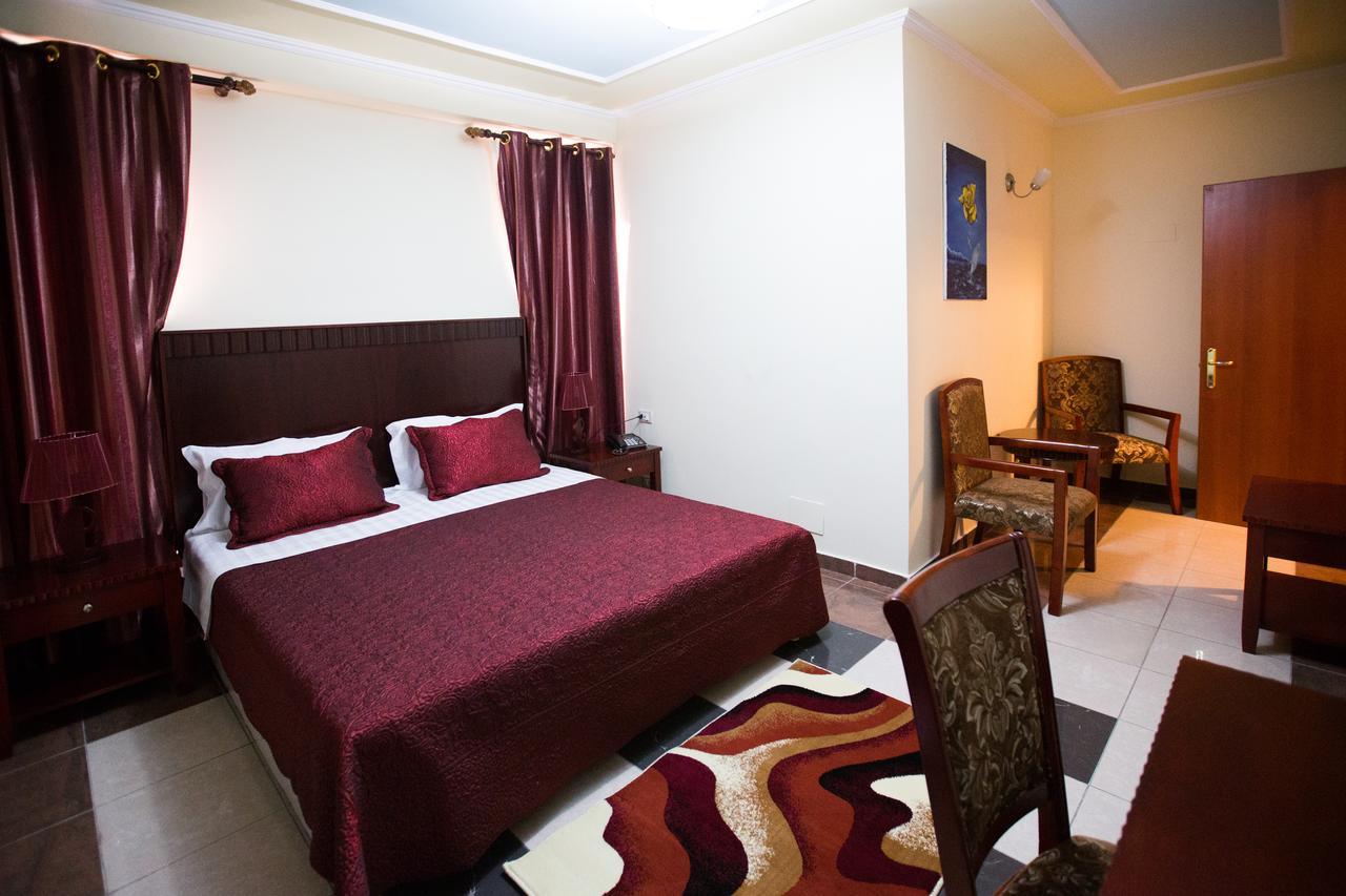 טיראנה Orchidea Hotel מראה חיצוני תמונה